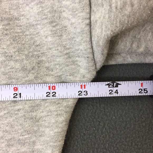 3/$35 H&M DIVIDED sweatshirt XL - Picture 5 of 7